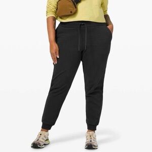 Lululemon Women’s Scuba Joggers Black with Drawstring and Pockets